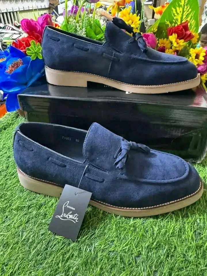 Loropiana azul